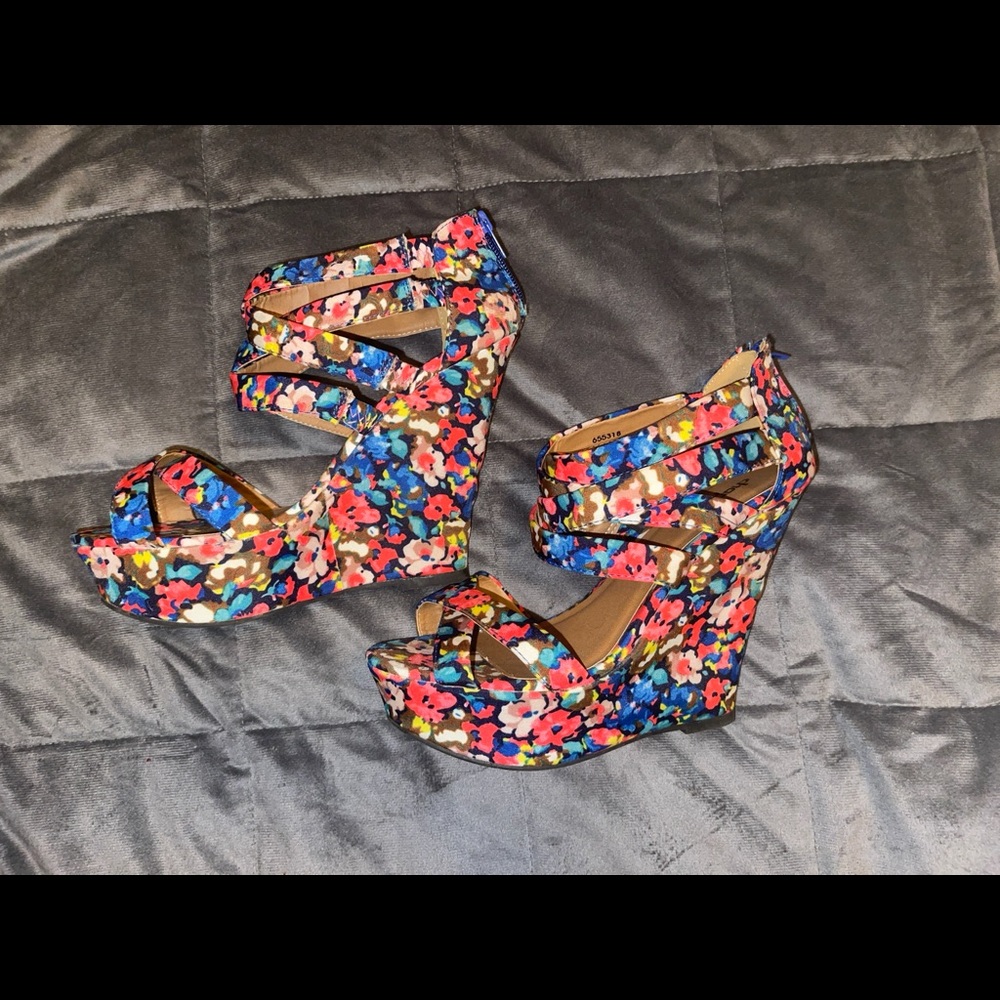 Women’s Wedged heels